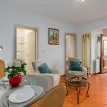 In With One-bedroom 28