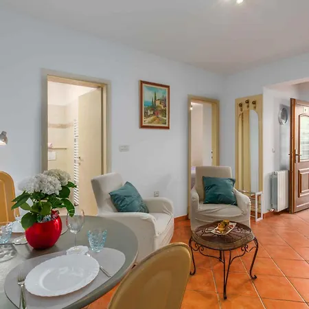 In With One-bedroom 28