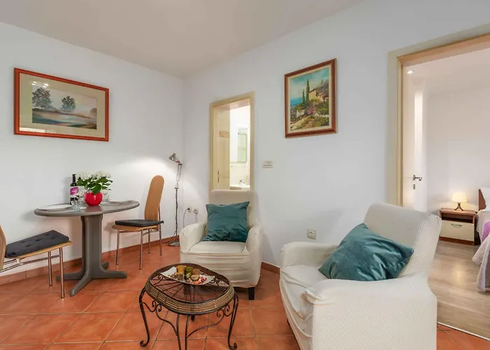 In With One-bedroom 28 Poreč