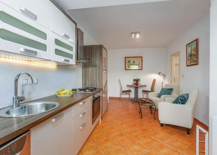 In With One-bedroom 28 Lejlighed Poreč