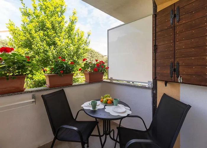 Apartmán In With One-bedroom 28 *